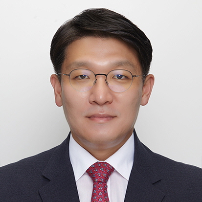 제63대 지청장 사진
